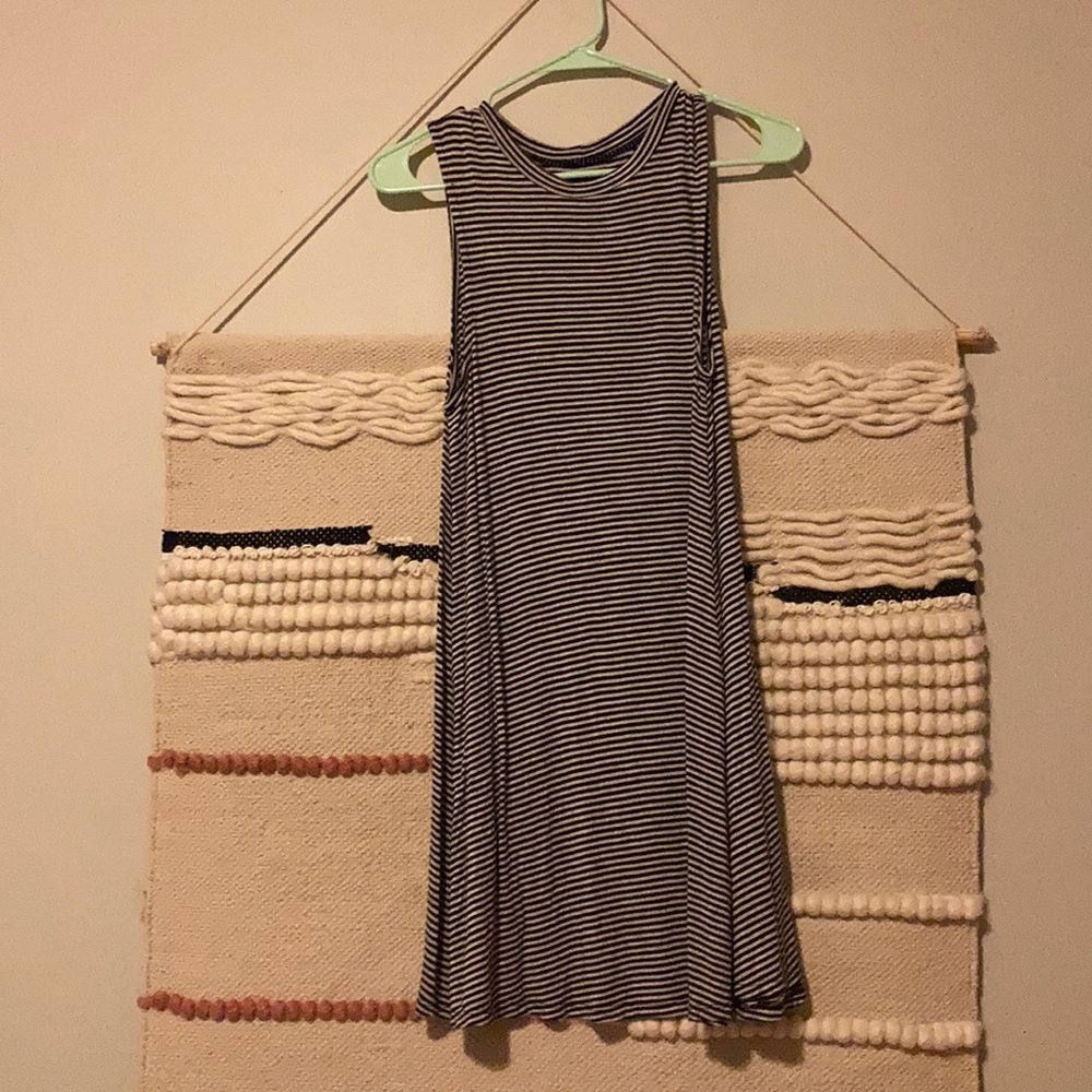Sweet Wanderer striped dress (medium)